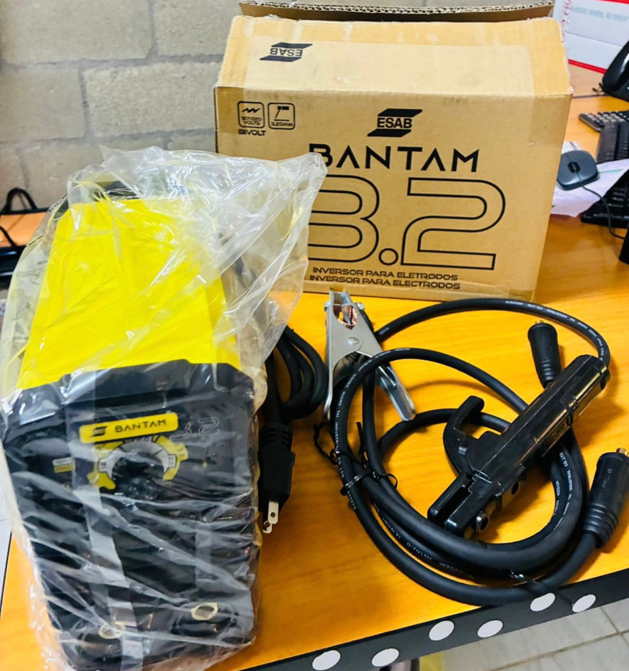 SOLDADOR ESAB BANTAM 3.2 WEST ARCOLA